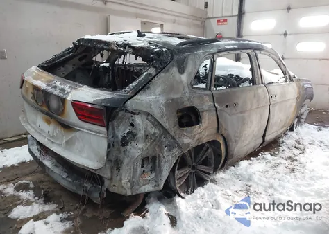 2021 Volkswagen Atlas Cross Sport 3.6L V6 Se W/Technology R-Line z USA, uszkodzony, nr VIN 1V2PE2CA9MC239842